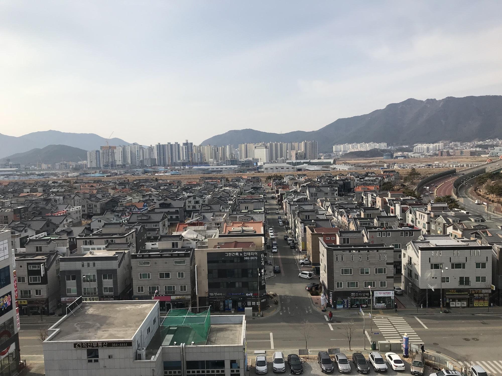Benikea Hotel Yangsan Exterior photo