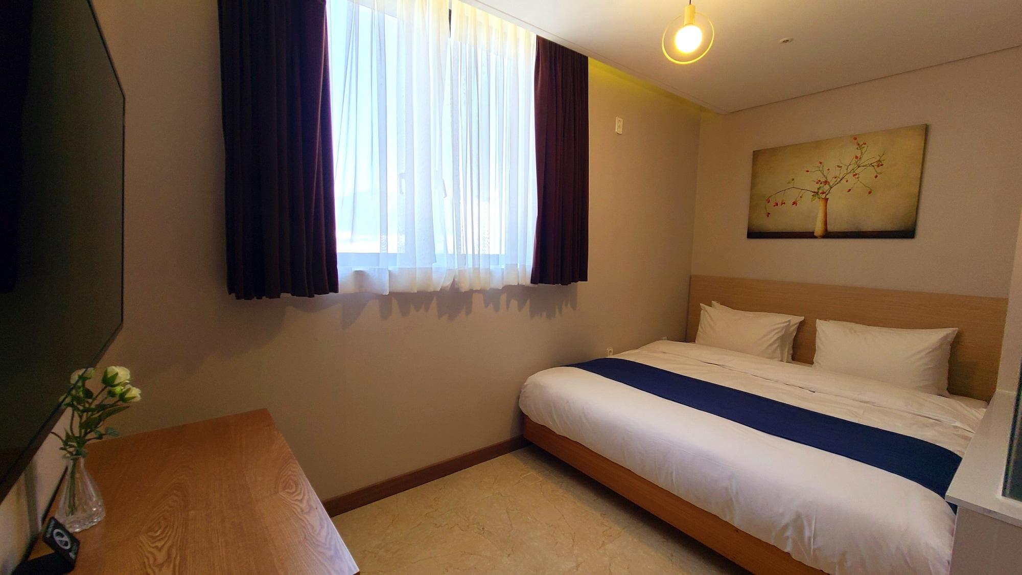 Benikea Hotel Yangsan Exterior photo