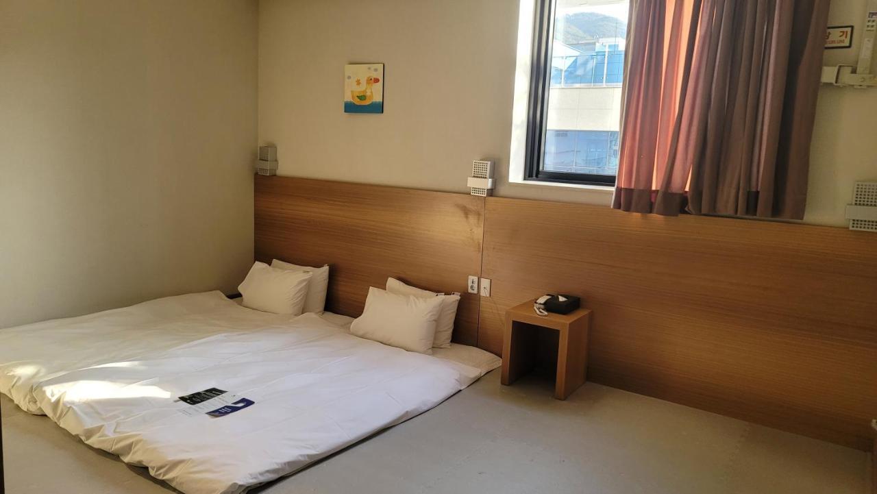 Benikea Hotel Yangsan Exterior photo